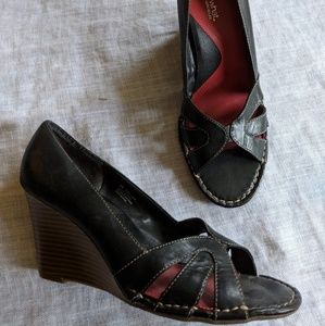 Black open toe aerosole wedge